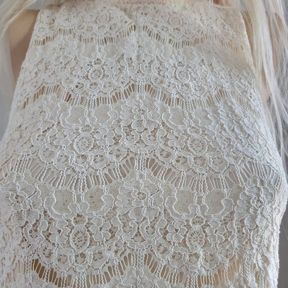 High neck ivory victorian style lace contemporary forever21 sleeveless top - Picture 2 of 6